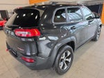 2016 Cherokee Thumbnail 8