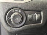 2014 Cherokee Thumbnail 22