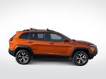 2015 Cherokee Thumbnail 9