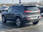 2016 Cherokee Thumbnail 10
