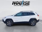 2016 Cherokee Thumbnail 5
