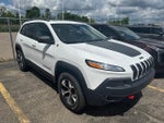 2016 Cherokee Thumbnail 10