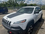 2016 Cherokee Thumbnail 16