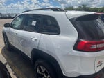 2016 Cherokee Thumbnail 19