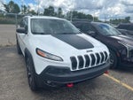 2016 Cherokee Thumbnail 24
