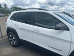 2016 Cherokee Thumbnail 26
