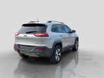 2017 Cherokee Thumbnail 6