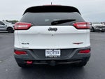 2017 Cherokee Thumbnail 24