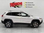 2016 Cherokee Thumbnail 7
