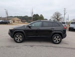 2016 Cherokee Thumbnail 10