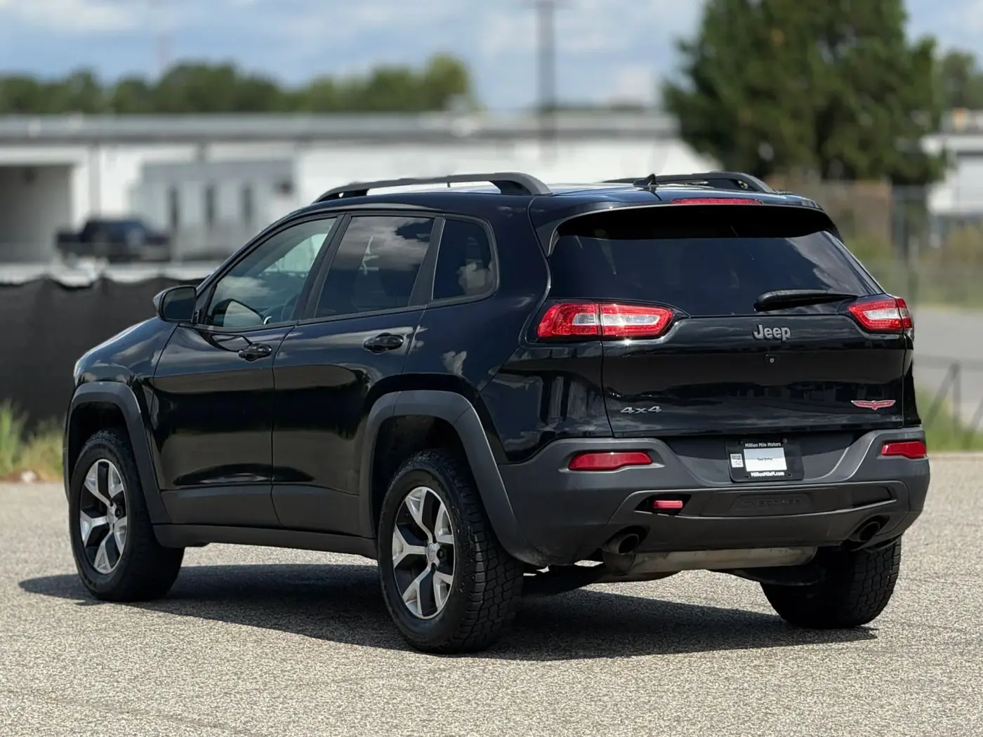 2015 Jeep Cherokee - $7,450