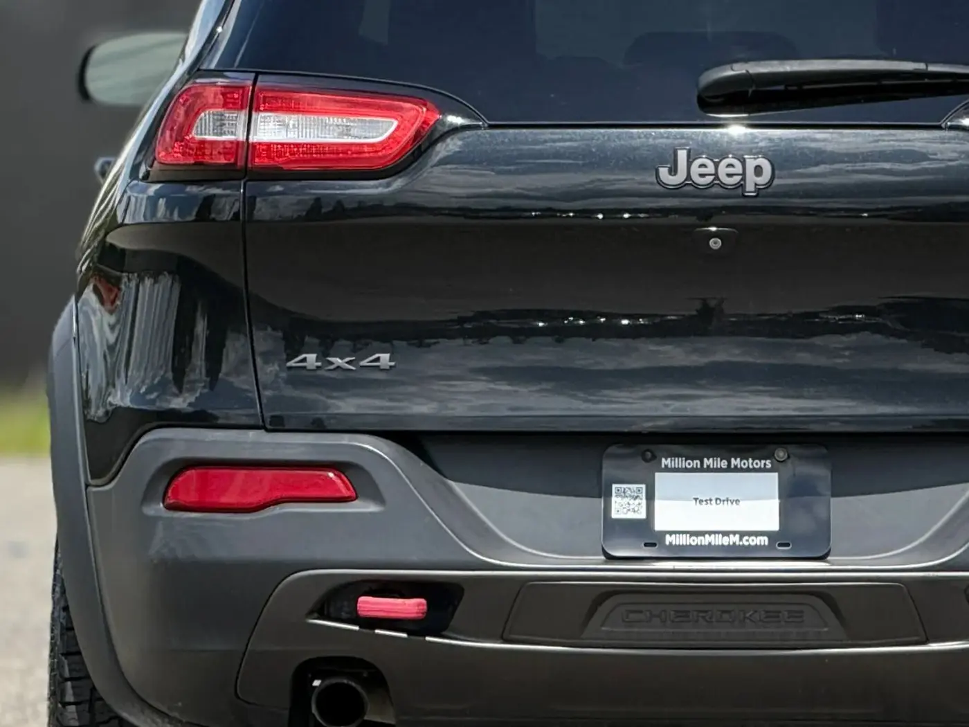 2015 Jeep Cherokee - $7,450