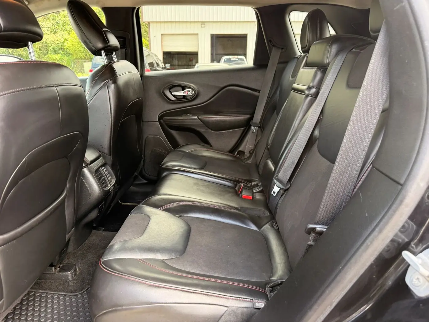 2015 Jeep Cherokee - $7,450