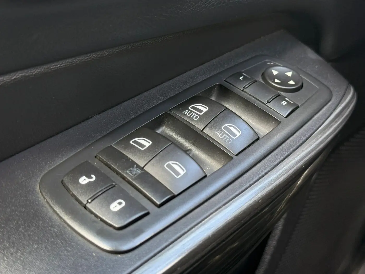 2015 Jeep Cherokee - $7,450