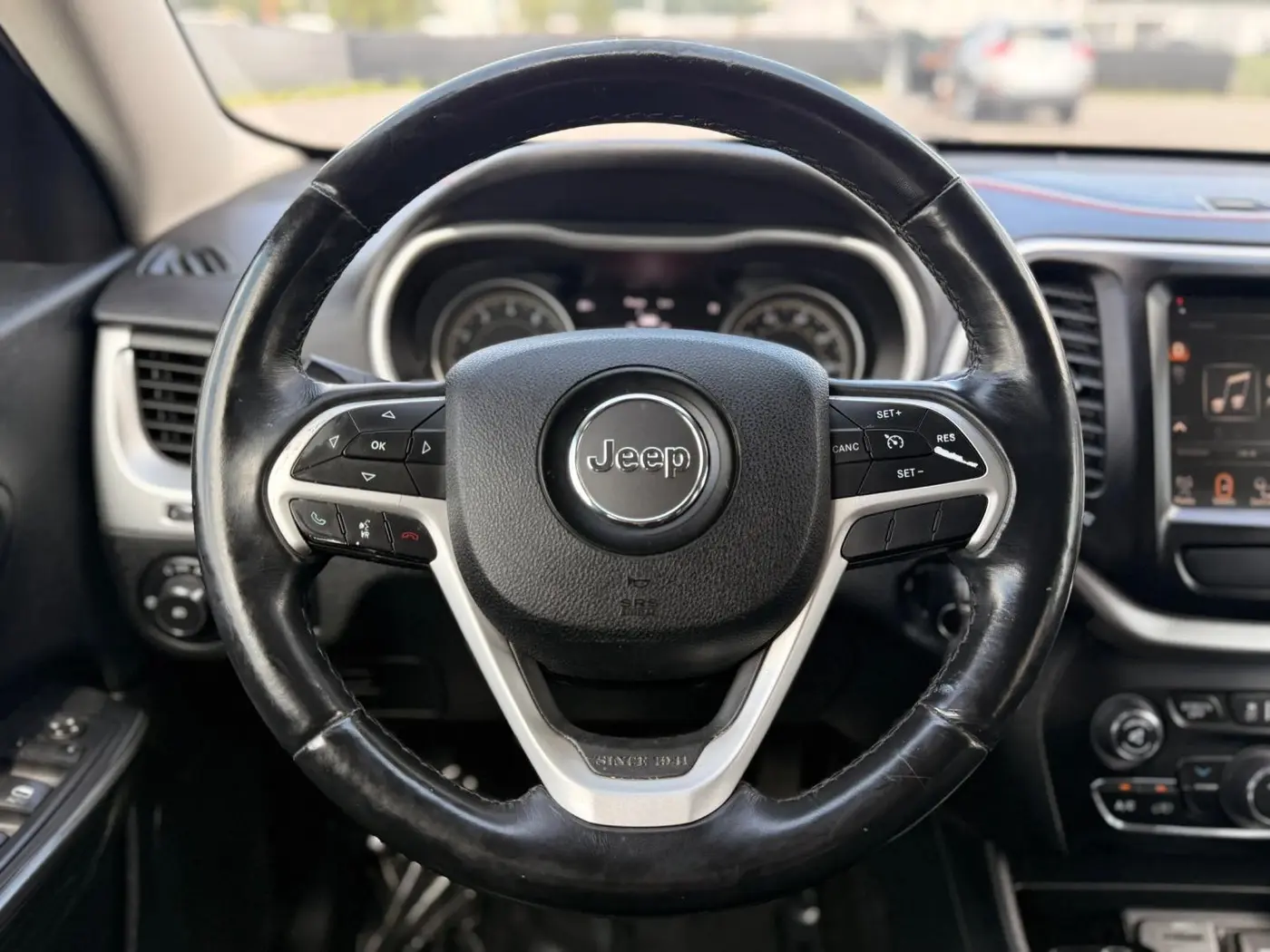 2015 Jeep Cherokee - $7,450