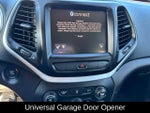 2014 Cherokee Thumbnail 29