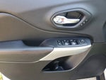 2017 Cherokee Thumbnail 20
