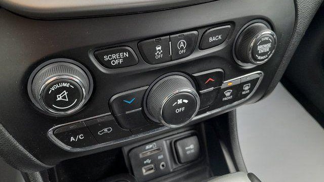 2017 Jeep Cherokee Trailhawk