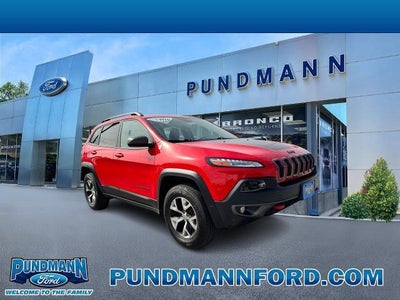 Photo of a 2017 Jeep Cherokee 4X4 Trailhawk 4DR SUV for sale