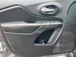 2016 Cherokee Thumbnail 14
