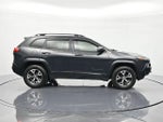 2016 Cherokee Thumbnail 5