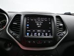 2016 Cherokee Thumbnail 16