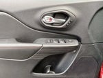 2017 Cherokee Thumbnail 14