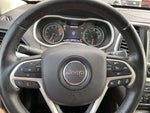 2017 Cherokee Thumbnail 25