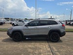 2016 Cherokee Thumbnail 6