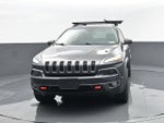 2016 Cherokee Thumbnail 22