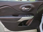 2017 Cherokee Thumbnail 12