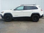 2019 Cherokee Thumbnail 3