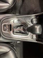 2020 Cherokee Thumbnail 15