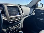 2019 Cherokee Thumbnail 15