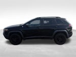 2019 Cherokee Thumbnail 3