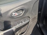 2019 Cherokee Thumbnail 16