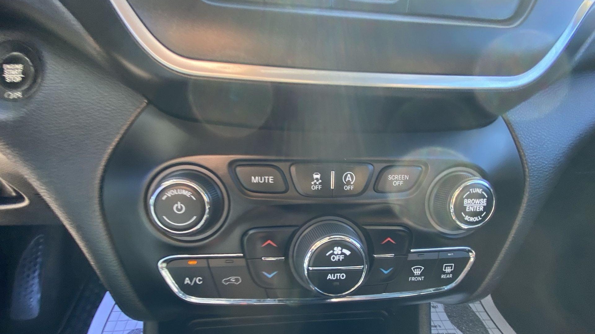 2020 Jeep Cherokee Trailhawk