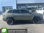 2019 Cherokee Thumbnail 16