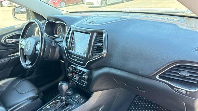 2020 Jeep Cherokee Trailhawk