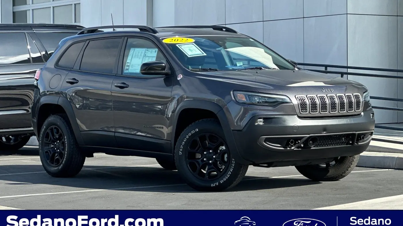 Preowned 2022 Jeep Cherokee Trailhawk for Sale