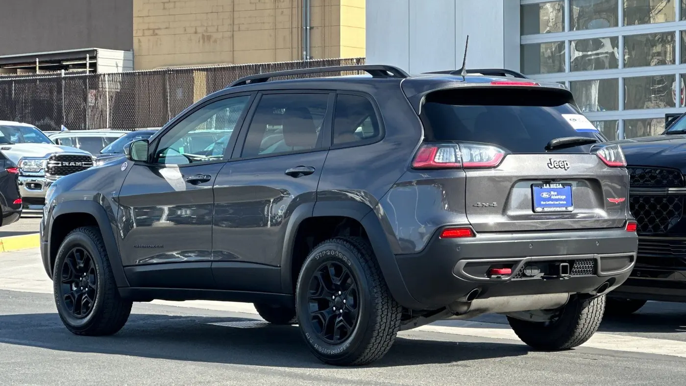 2022 Jeep Cherokee Trailhawk