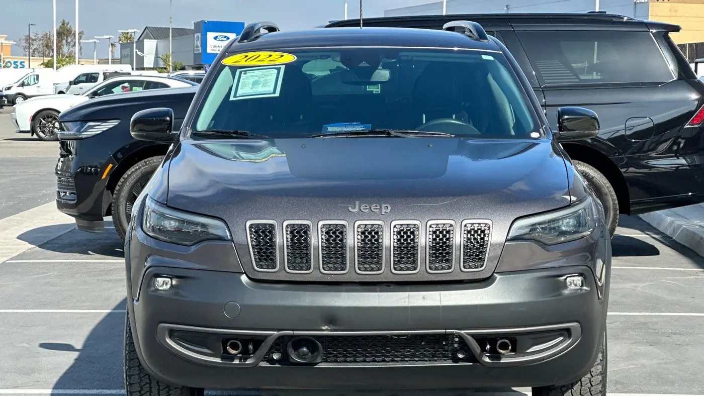 2022 Jeep Cherokee Trailhawk