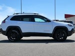 2022 Cherokee Thumbnail 12