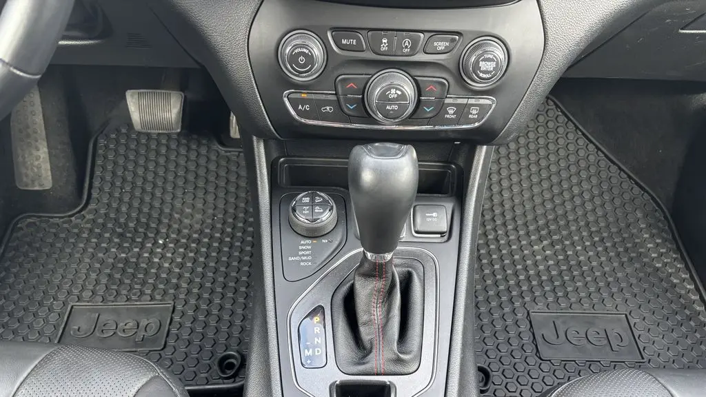 2021 Jeep Cherokee Trailhawk