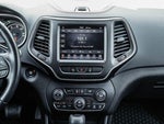 2021 Cherokee Thumbnail 13
