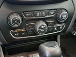 2021 Cherokee Thumbnail 15