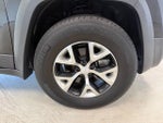 2018 Cherokee Thumbnail 36