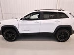 2019 Cherokee Thumbnail 7