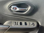 2019 Cherokee Thumbnail 22