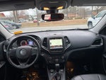 2019 Cherokee Thumbnail 9